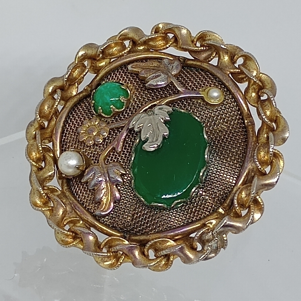 *vintage unsigned green glass? cabs gold tone mesh pin brooch or pendant